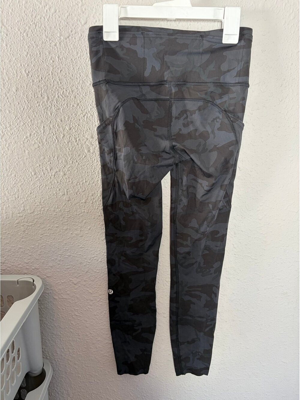 Lululemon Fast & Free Tight II 25in *Nulux Incognito Camo Multi Grey size 4. EUC